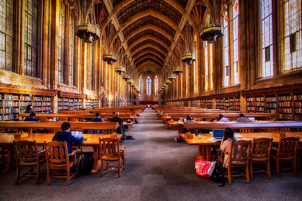 Suzzallo-Allen Library University of Washington 01.jpg